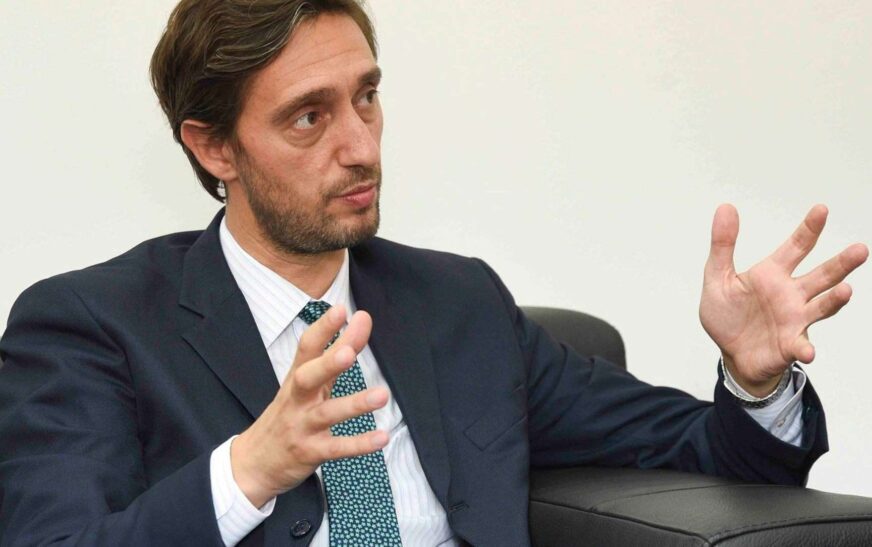 Uran Ismaili për zgjedhjen e Bedri Hamzës në krye të PDK-së: Lider i veçantë