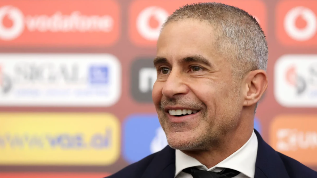 “Jam shumë krenar për të gjithë lojtarët, nuk i njoh kundërshtarët e play-offit” – Sylvinho flet pas humbjes me Anglinë