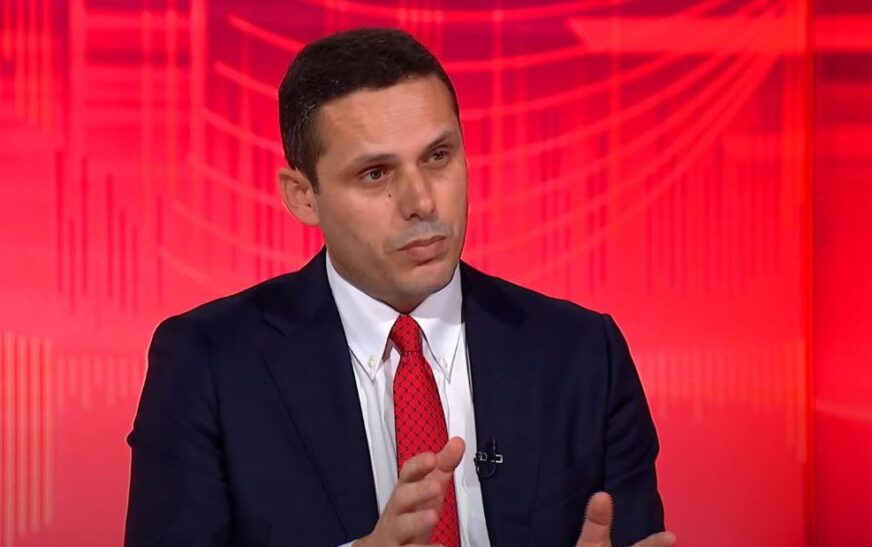 Gruda i çjerr ‘normalitetin e rremë’ qeverisë në detyrë, ua shpalos veprimet anti-ligjore dhe antikushtetuese