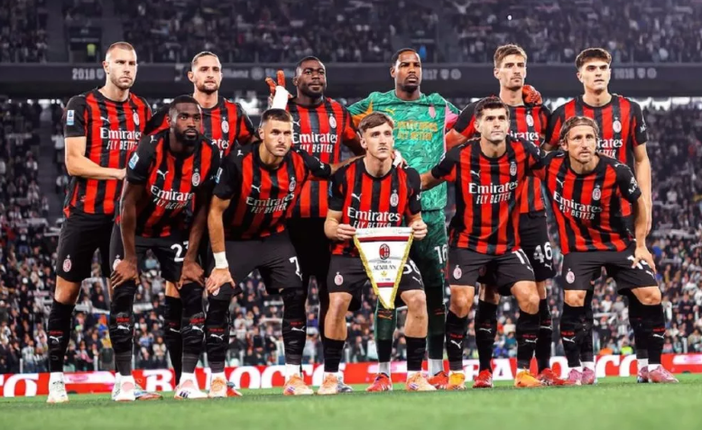 E bujshme: Manchester United po e transferon yllin e Milanit në janar për 65 milionë euro