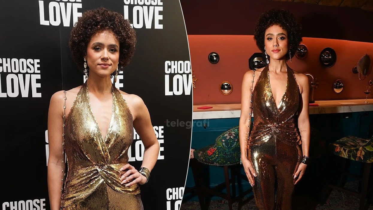 Ylli i “Game of Thrones”, Nathalie Emmanuel mbizotëron tapetin e kuq në festën e 10-vjetorit të “Choose Love”