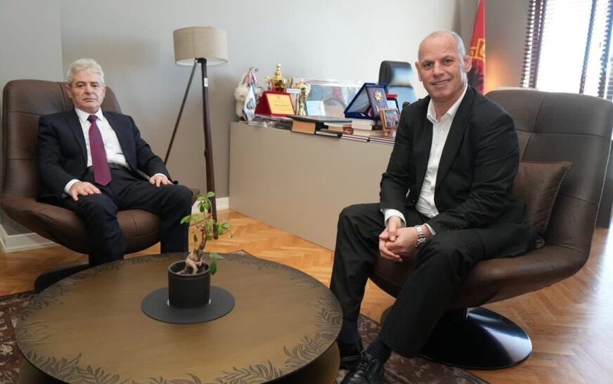 Ali Ahmeti pas takimit me Hamzën, Lladrovcin e Lushtakun: Vetëm të bashkuar arrihen fitoret më të mëdha