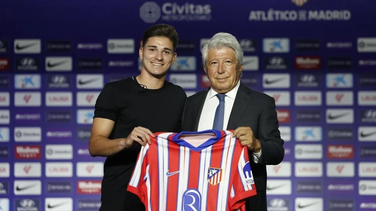 Presidenti i Atletico Madridit i mbyll derën transferimit të Julian Alvarez te Barcelona