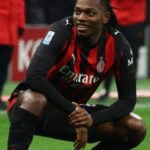 drame-ne-san-siro,-milan-mposht-lazion-1-0,-leao-vendos-ndeshjen