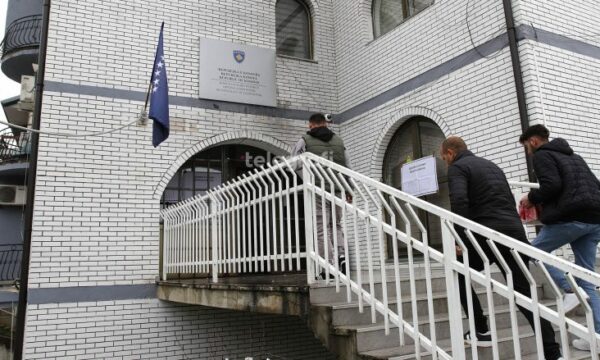 Caktohen seancat konstituive në komunat me shumicë serbe, transferi i pushtetit më 5 dhjetor nga ora 11:00