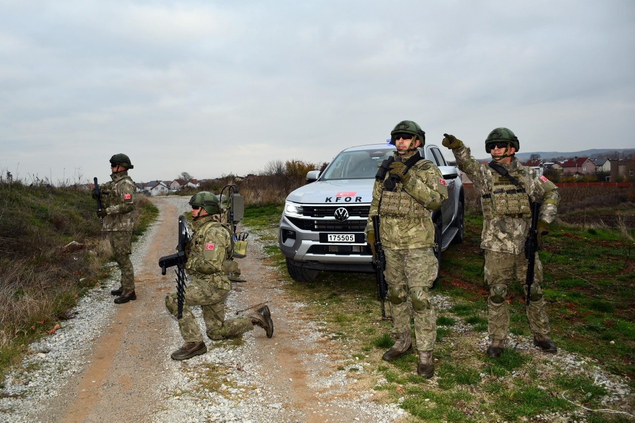 Ushtarët turq dalin për patrullim në Kosovë
