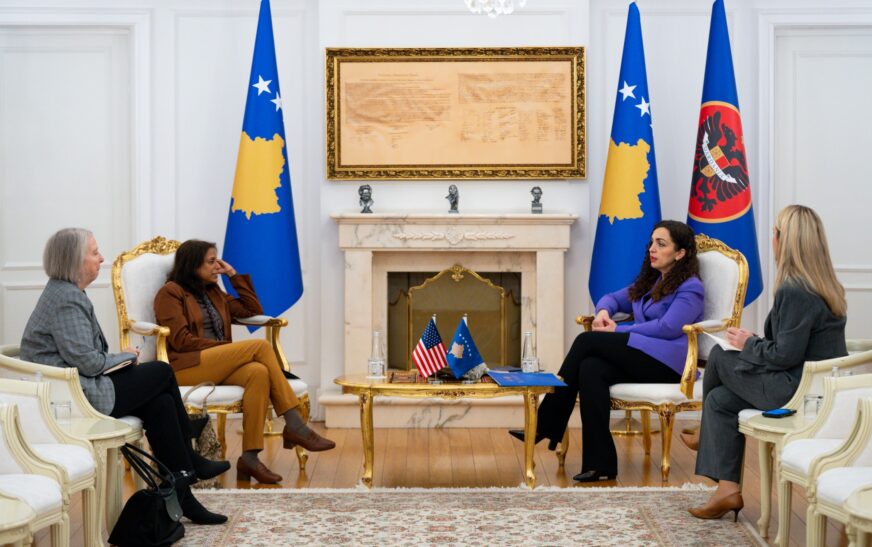 Shpërndau Kuvendin e caktoi zgjedhjet e reja, Osmanit i shkon në zyre diplomatja amerikane