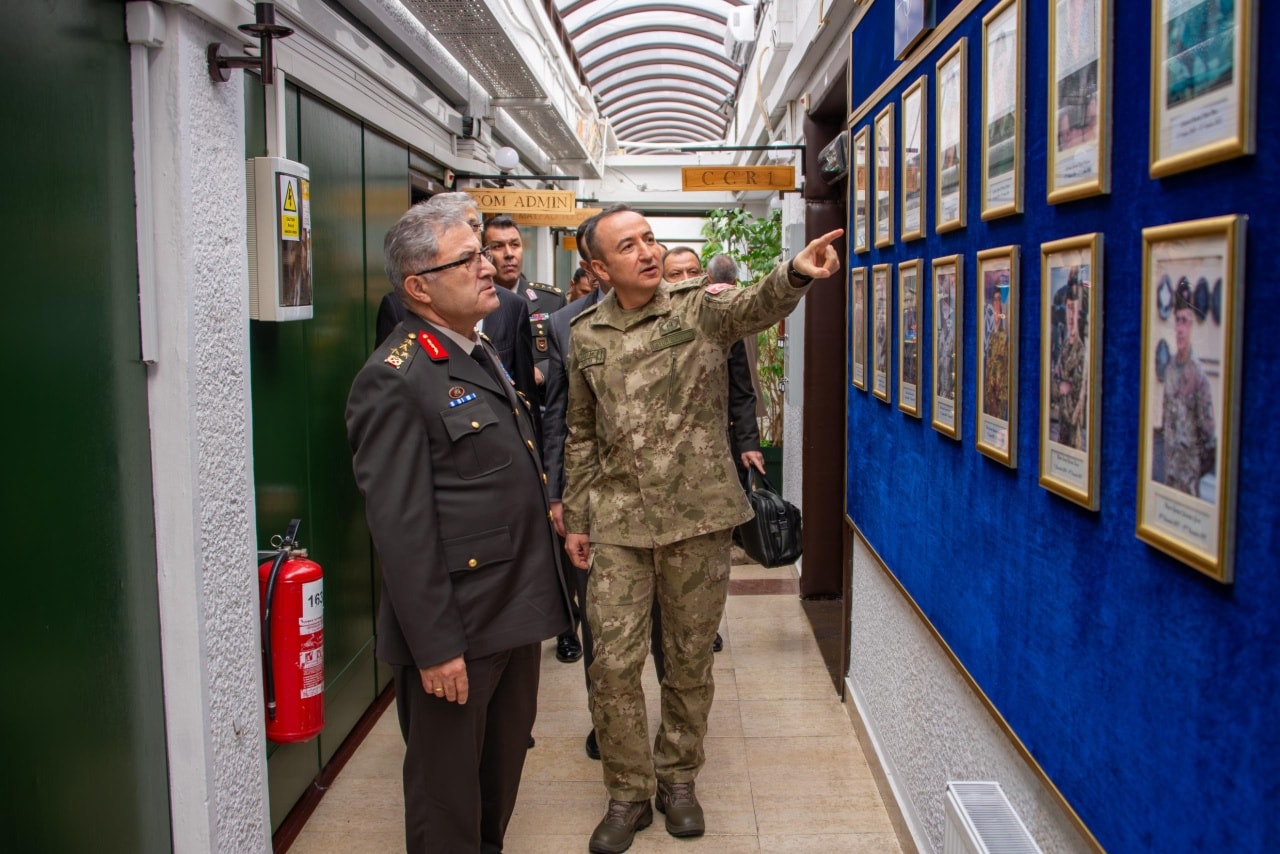 Komandanti i Forcave Turke viziton KFOR-in, fokus siguria në Kosovë
