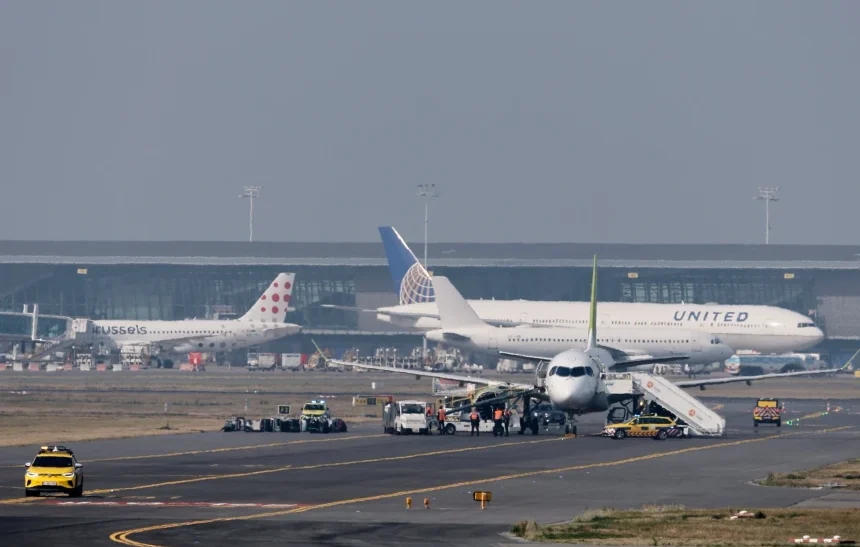 Aeroporti i Brukselit anulon 110 fluturimet e nesërme