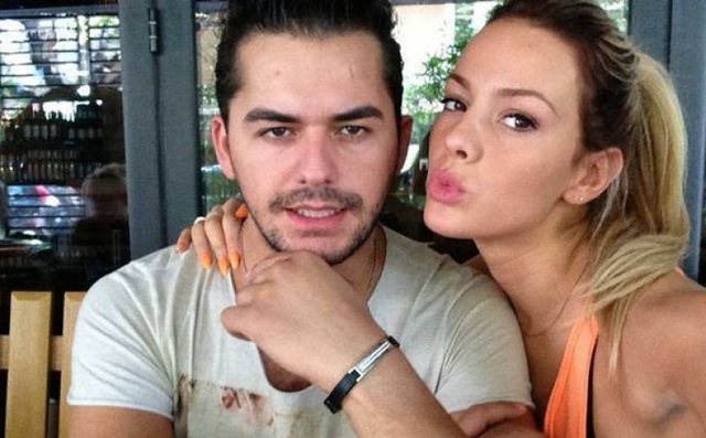 Reagon Aferdita Dreshaj, ish e fejuara e Shpatit