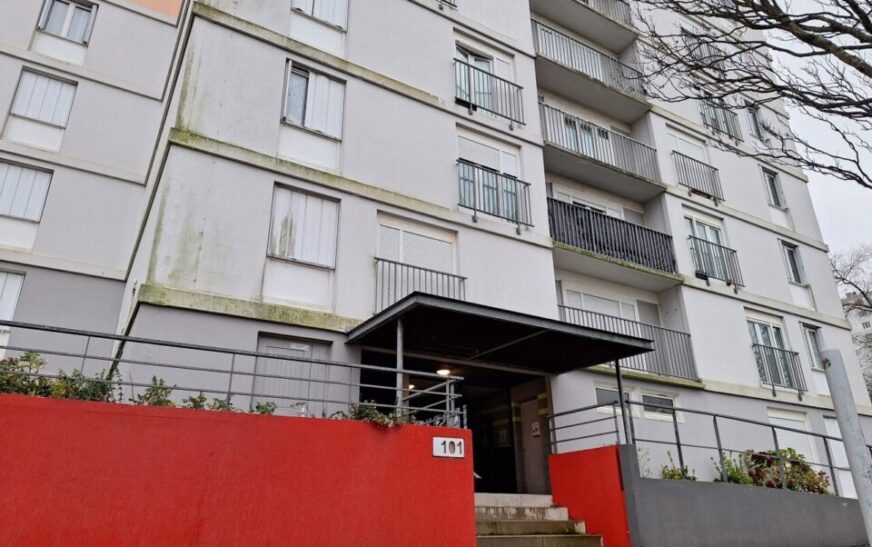 Francë: Çifti shqiptar gjenden të vdekur në banesën e tyre, dyshohet se burri vrau gruan