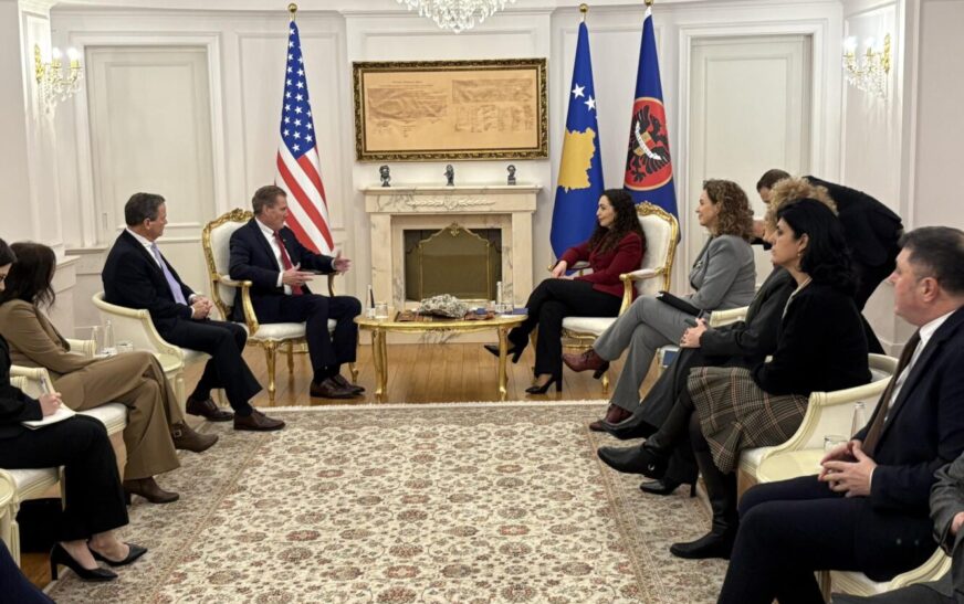 Nis takimi mes Osmanit dhe delegacionit të kongresit amerikan