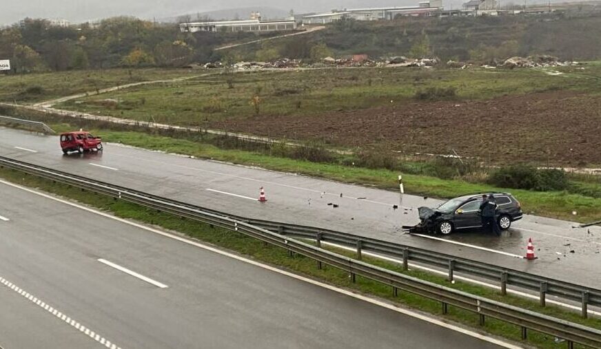 Pesë të lënduar pas një aksidenti në autostradën “Ibrahim Rugova”