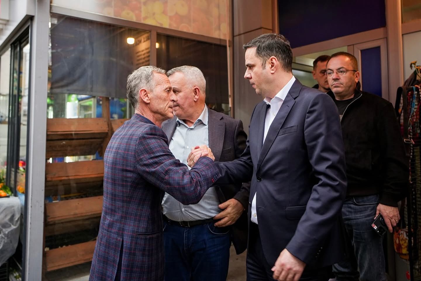 Abdixhiku në Fushë Kosovë mbështet Besnik Osmanin, qytetarët të ftuar të votojnë për të ardhmen e komunës