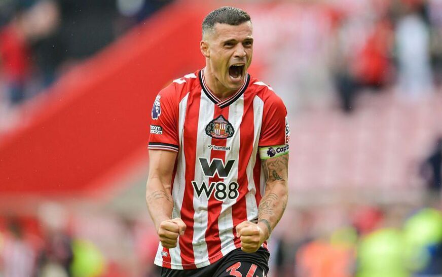 Granit Xhaka, mesfushori më i vlerësuar në Premierligë