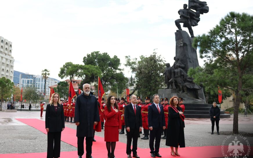 113-vjetori i Pavarësisë së Shqipërisë, ngritet flamuri në Vlorë