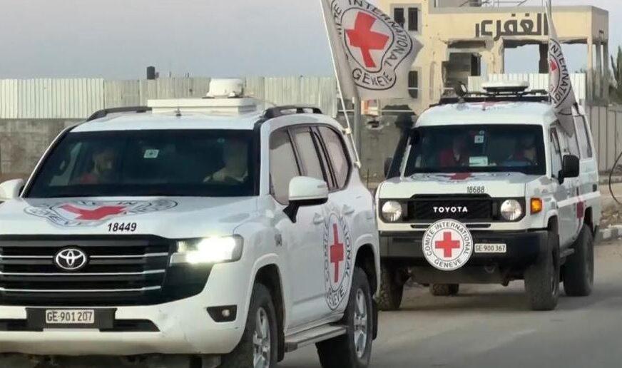 Izraeli thotë se ka pranuar mbetje të tjera njerëzore nga militantët në Gaza