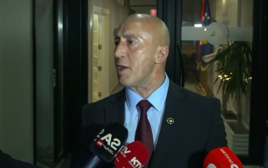 Haradinaj tregon se Konjufca e telefonoi