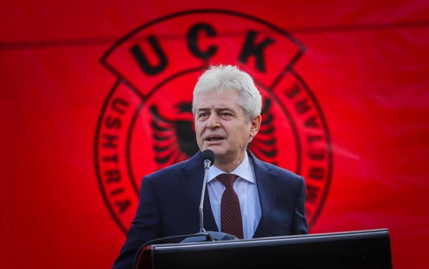 Ali Ahmeti takon sot veteranët – A po vjen protesta në Shkup për çlirimtarët?