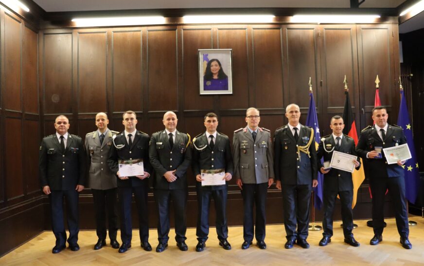 Kadetët e FSK-së shkëlqejnë në Gjermani: Një sukses që nderon Kosovën!
