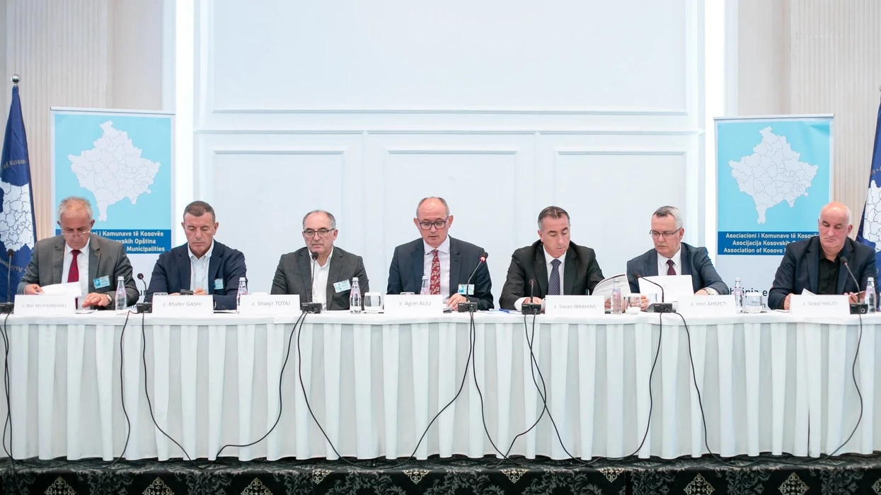 AKK reagon ndaj deklaratave të Kurtit: Fyerje dhe paragjykim ndaj kryetarëve të komunave