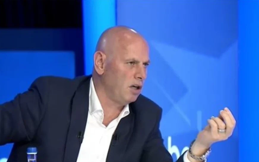 Lladrovci: Nëse presidentja vendos nesër për zgjedhje, hyj menjëherë — do t’i thyj PDK-në në kurriz