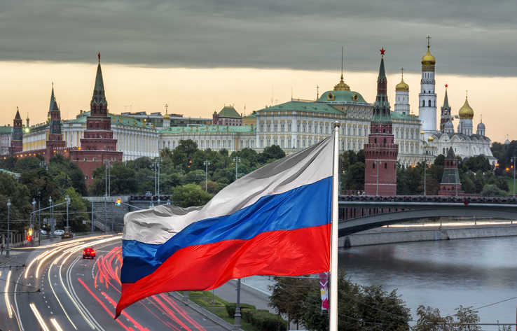 Ministri i Jashtëm rus: Moska mund të rifillojë provat me armë bërthamore