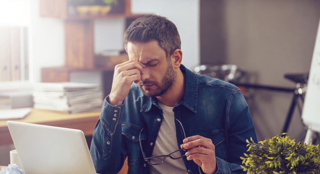 Të punosh nga shtëpia është bukur, por ka edhe pasoja