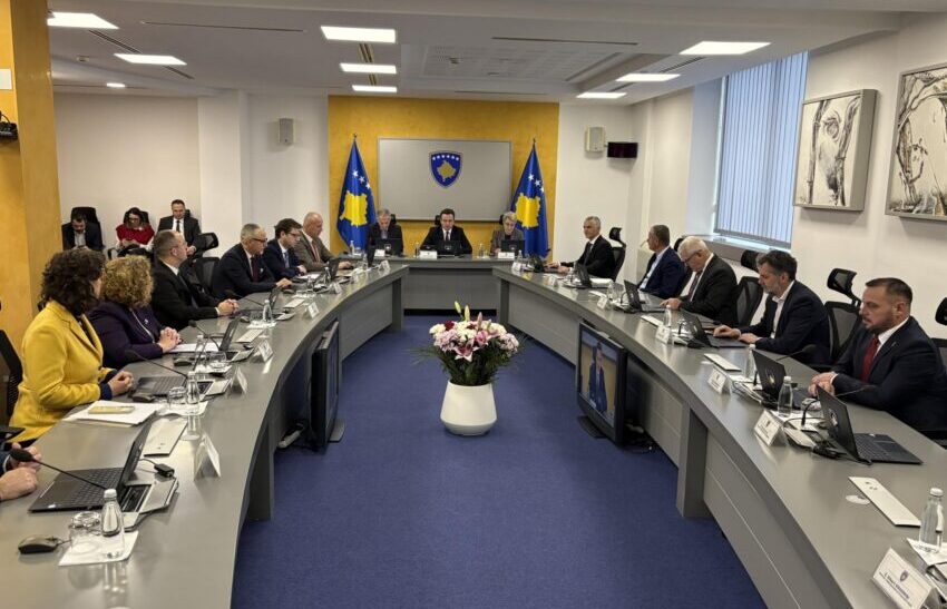 Kurti thotë se municionet e para nga fabrika në Gjakovë do të dalin në fund të vitit 2026