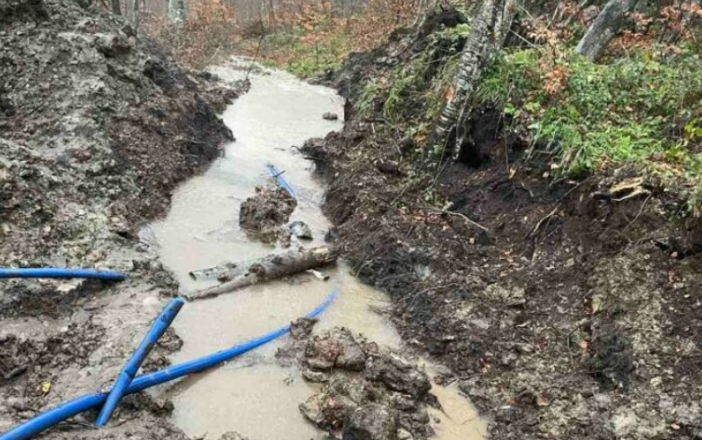 Shembet dheu në rrjetin kryesor të Lubotenit, tri fshatra të Kaçanikut mbesin pa ujë