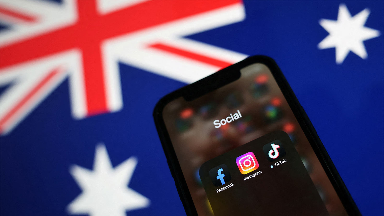 Australia nuk do të “frikësohet” nga firmat për ndalimin e mediave sociale