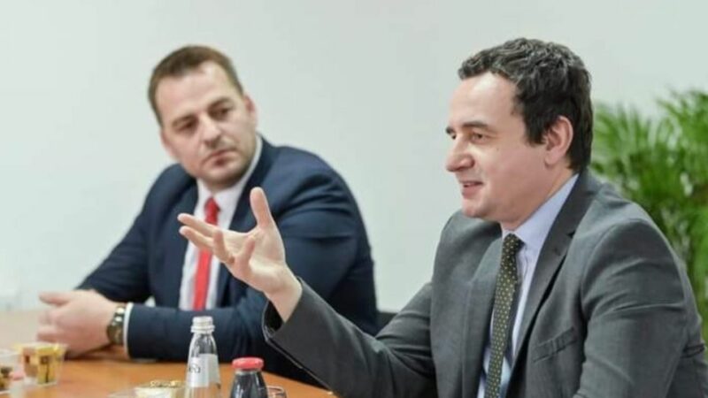 ‘Panik dhe histeri’, Syla: S’ma ka marrë mendja që Kurti tutet e struket me dalë e ja bën share Armend Mujës