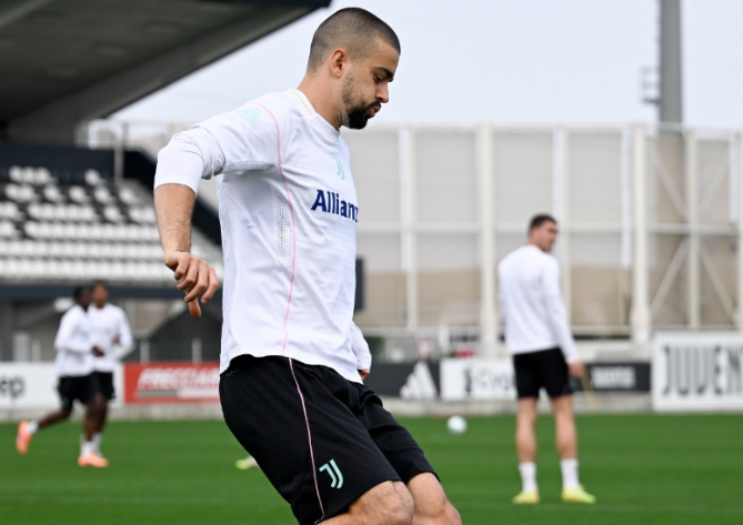 Zhegrova po shëtitet në aeroportet e Italisë, Spalletti e fton për ndeshjen ndaj Napolit