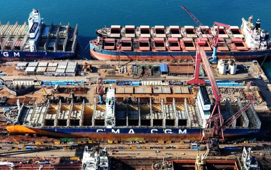 Revolucion, Al po shpejton ndërtimin e anijeve ushtarake në SHBA