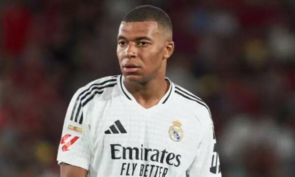 Mbappé “mund” Paris SG në gjykatë/ Sulmuesi fiton “betejën” e parë, PSG duhet të paguajë 61 milion euro