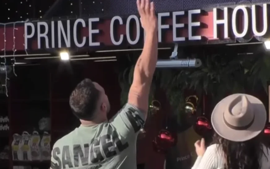 Parashutë mbi shtëpinë e Big Brother – Edi surprizohet nga nëna dhe babai