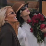 surprize-nga-qielli,-parashute-dhe-lule-per-kete-banore