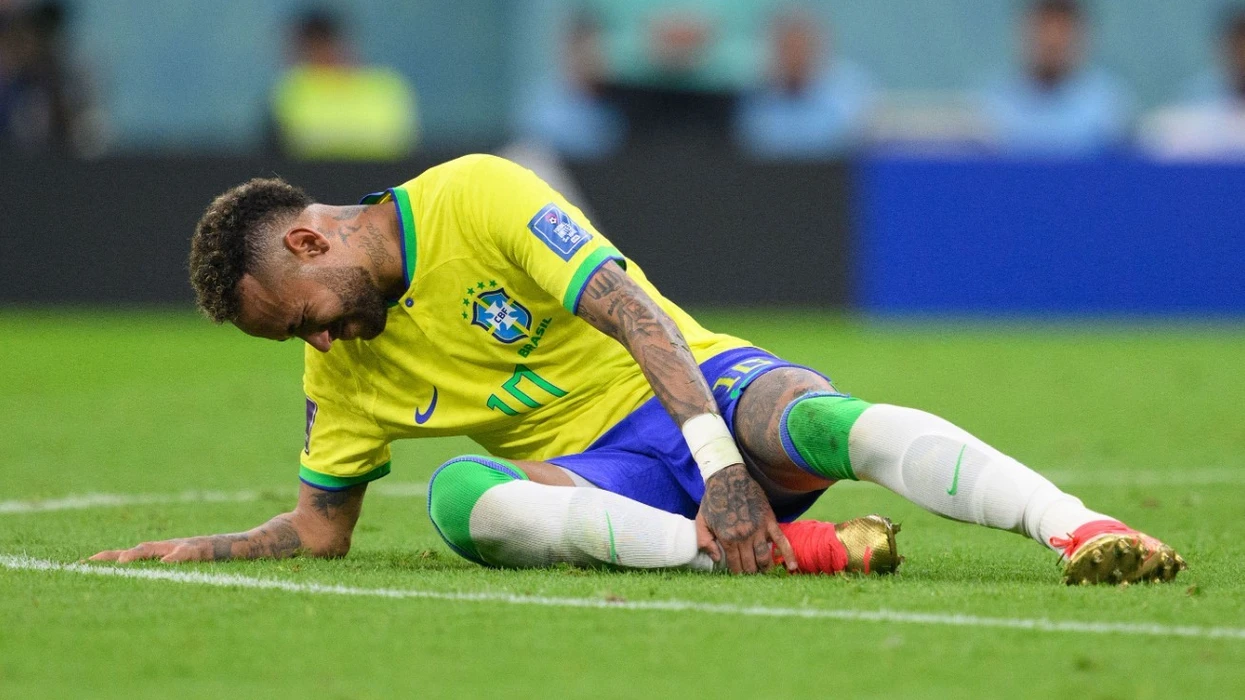 Neymar rrezikon Kupën e Botës 2026, Brazili shqyrton përjashtimin nga skuadra