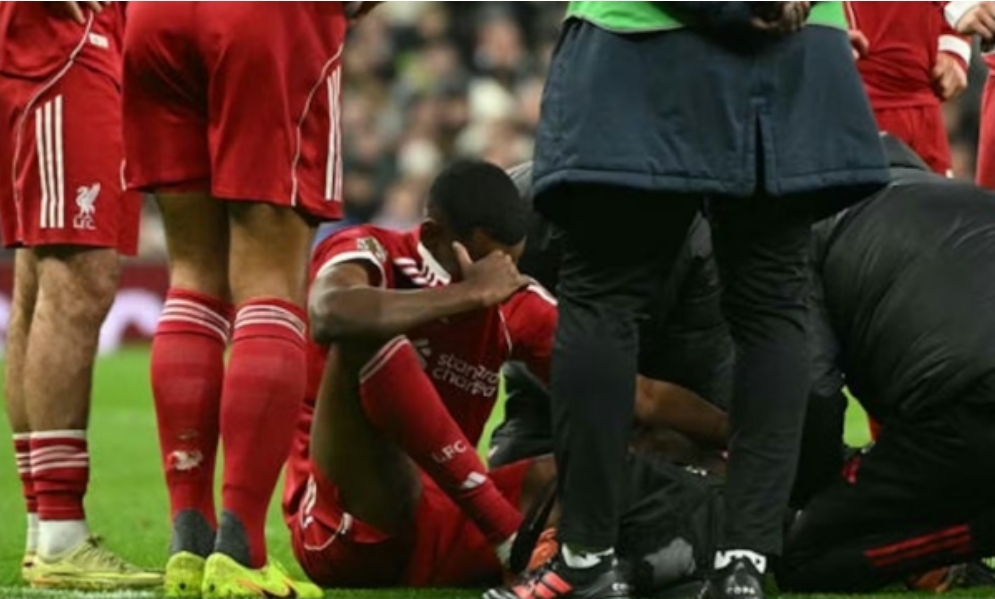 Goditje e rëndë për Liverpoolin, frikë për lëndim serioz të Alexander Isak