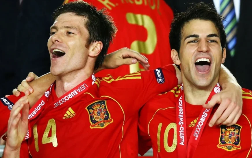 Fabregas zbulon arsyen e vërtetë pse Xabi Alonso po has në vështirësi te Real Madridi