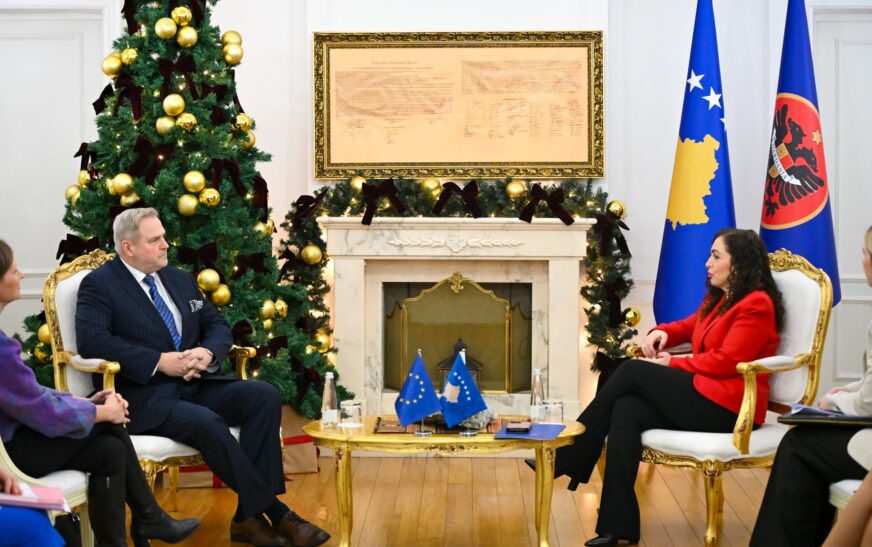 Osmani pret në takim Terras: Vazhdimi i masave mbetet i pashpjegueshëm, i padrejtë dhe i paarsyeshëm