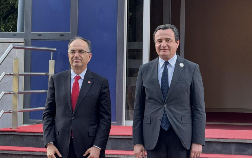 Zgjedhjet në Kosovë, Presidenti i Shqipërisë: Urime Kosovë, urime Albin Kurti