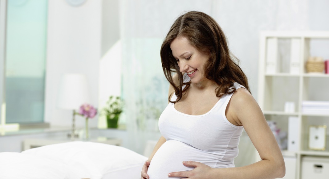 Gratë shtatzëna duhet të kenë kujdes nga ky veprim