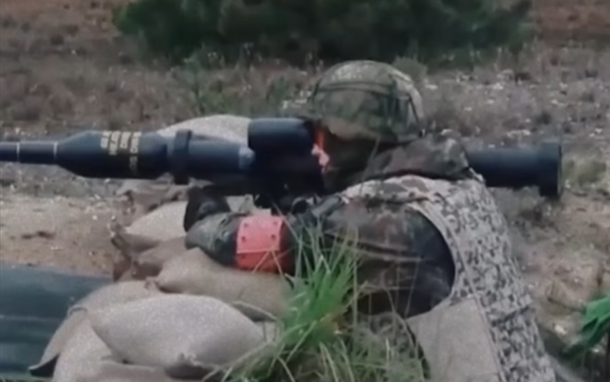 Kurti njofton se FSK pajiset me sistemin raketor antitank Panzerfaust 3