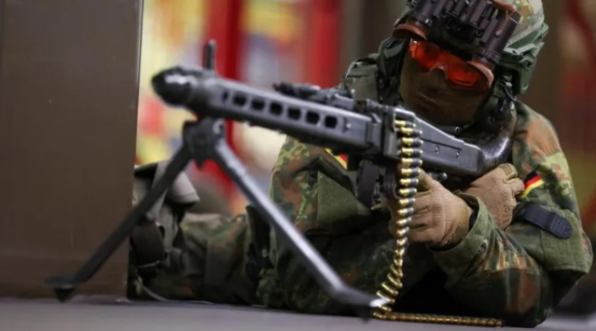 Gjermani: Ushtrisë i vidhen 20 mijë fishekë nga një kamion