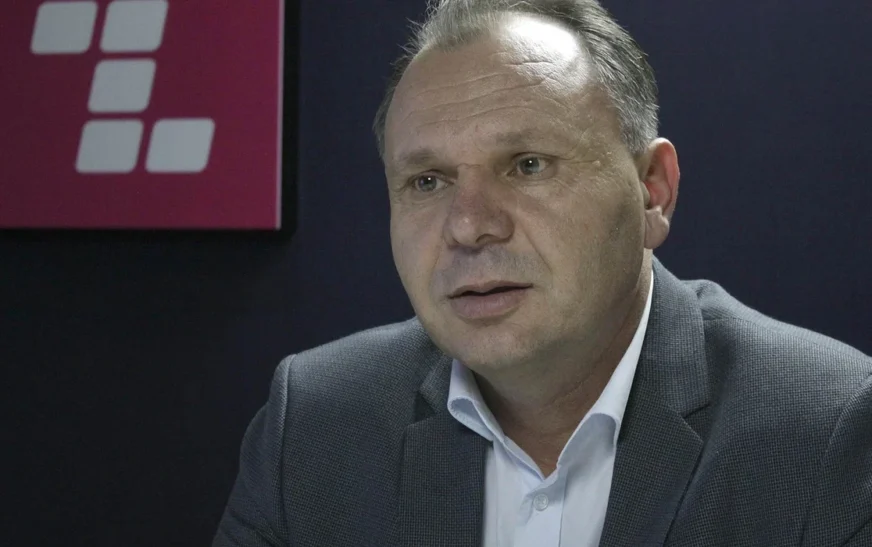 “Mashtrime me ndihma të rreme në emër të Fondacionit Frutex & Golden Eagle”, reagon Shaqir Palushi