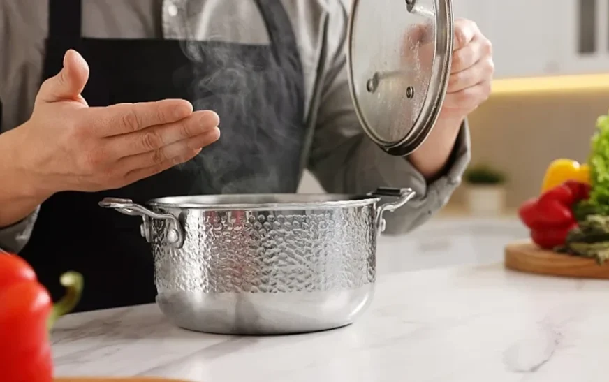 Si të shpëtoni nga aromat e pakëndshme pas gatimit në shtëpi