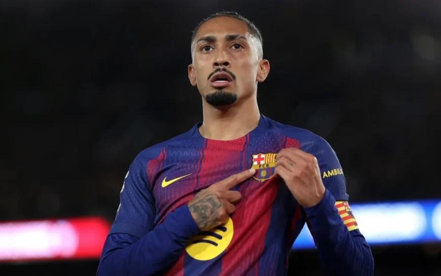 Raphinha mohon spekulimet për largim nga Barcelona: Lajme të rreme