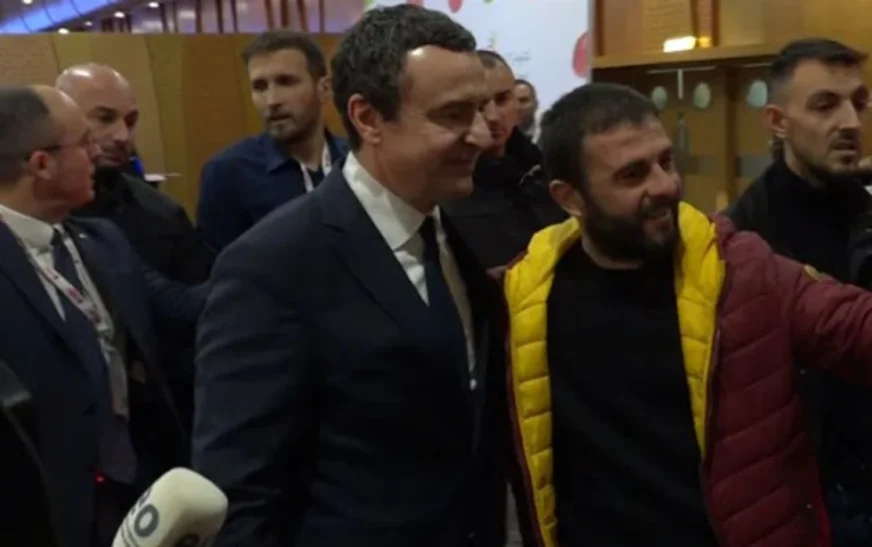 Kurti hesht kur pyetet për kritikat e SHBA-ve për moscertifikim të Listës Serbe