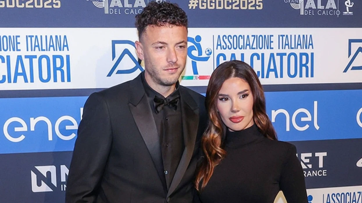 Amir Rrahmani në Formacionin e Vitit në Itali shfaqet përkrah partneres Drita Stublla